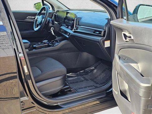 Used 2023 Kia Sportage LX AWD/4WD image 14