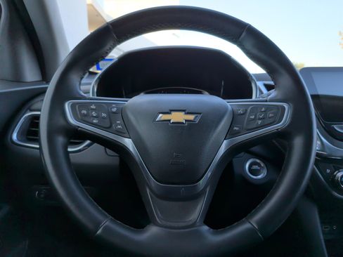 Used 2023 Chevrolet Equinox Premier image 21