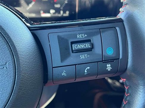 Used 2025 Nissan Kicks SR w/ SR Premium Package image 22