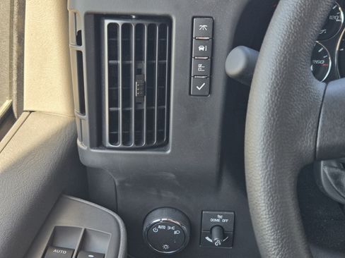 New 2025 Chevrolet Express 3500 w/ Power Convenience Package image 17