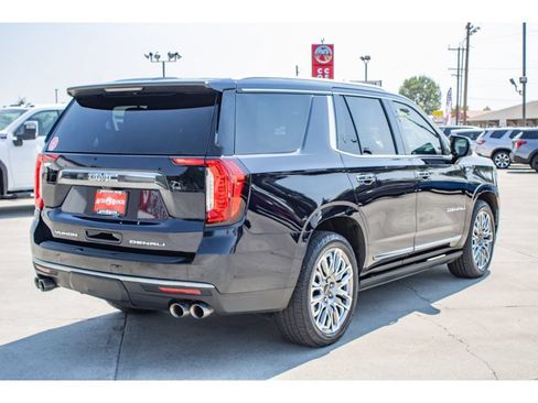 Used 2023 GMC Yukon Denali Ultimate AWD/4WD image 8