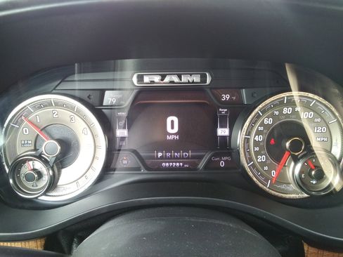 Used 2020 RAM 1500 Limited image 15