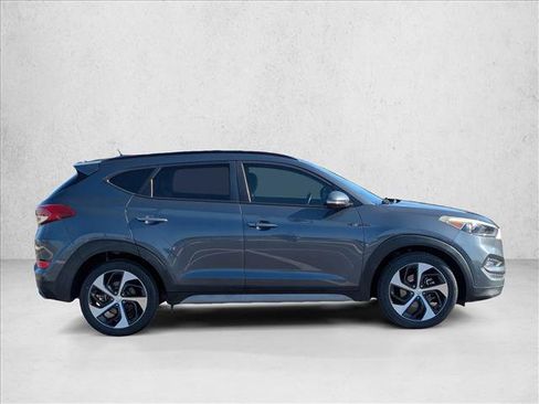 Used 2017 Hyundai Tucson Value w/ Cargo Package image 4