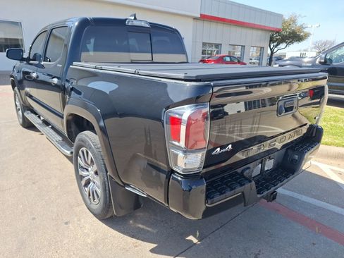 Used 2022 Toyota Tacoma Limited image 4