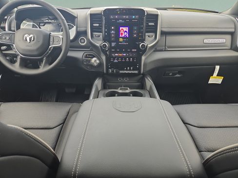 New 2026 RAM 1500 Laramie w/ Laramie Preferred Package AWD/4WD image 13