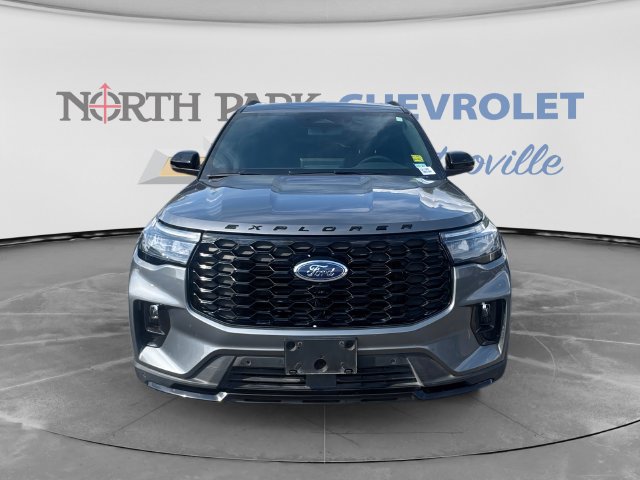 Used 2025 Ford Explorer ST-Line w/ Premium Package RWD image 8
