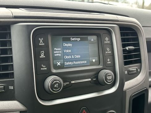 Used 2015 RAM 1500 Express image 16