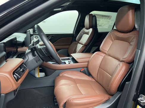 New 2026 Lincoln Aviator Reserve image 26