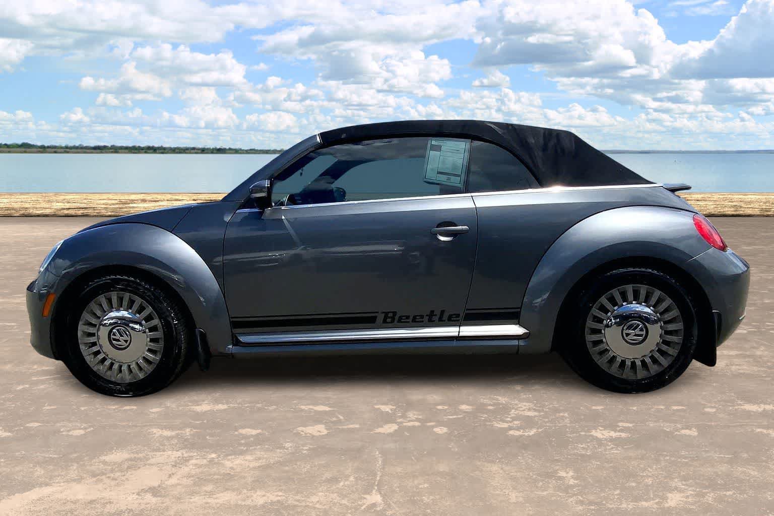 Used 2013 Volkswagen Beetle 2.5 FWD image 3