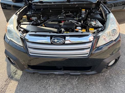 Used 2013 Subaru Outback 2.5i Premium AWD/4WD image 29