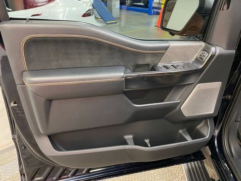 Used 2022 Ford F150 Platinum w/ Equipment Group 701A High AWD/4WD image 18
