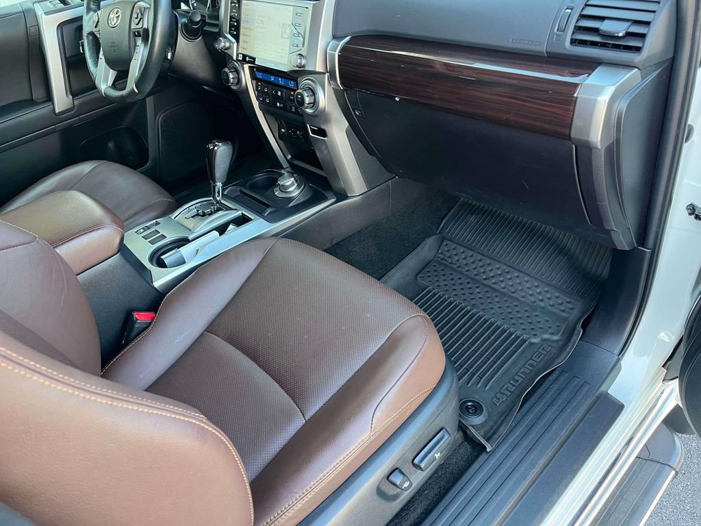 Used 2023 Toyota 4Runner Limited AWD/4WD image 21
