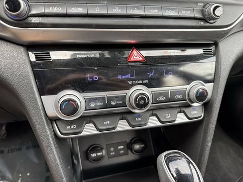 Used 2020 Hyundai Elantra Value Edition w/ Winter Weather Package FWD image 50