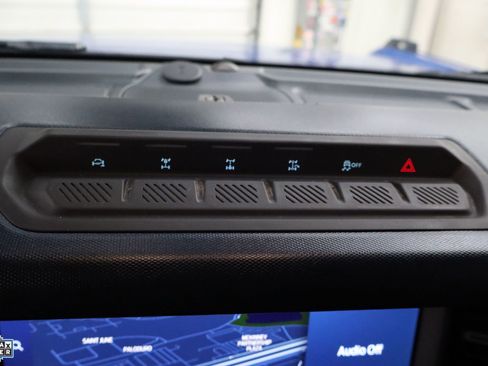 Used 2021 Ford Bronco First Edition image 24