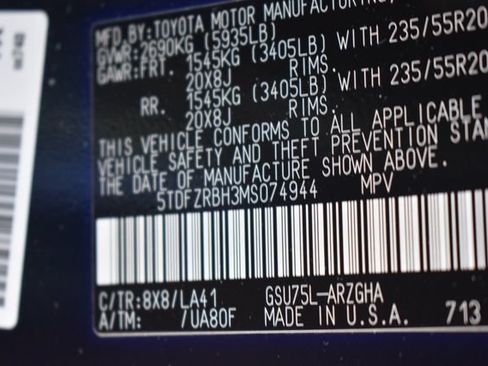 Used 2021 Toyota Highlander Platinum AWD/4WD image 17