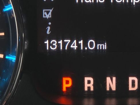 Used 2011 Ford F150 XLT w/ XLT Convenience Pkg image 32