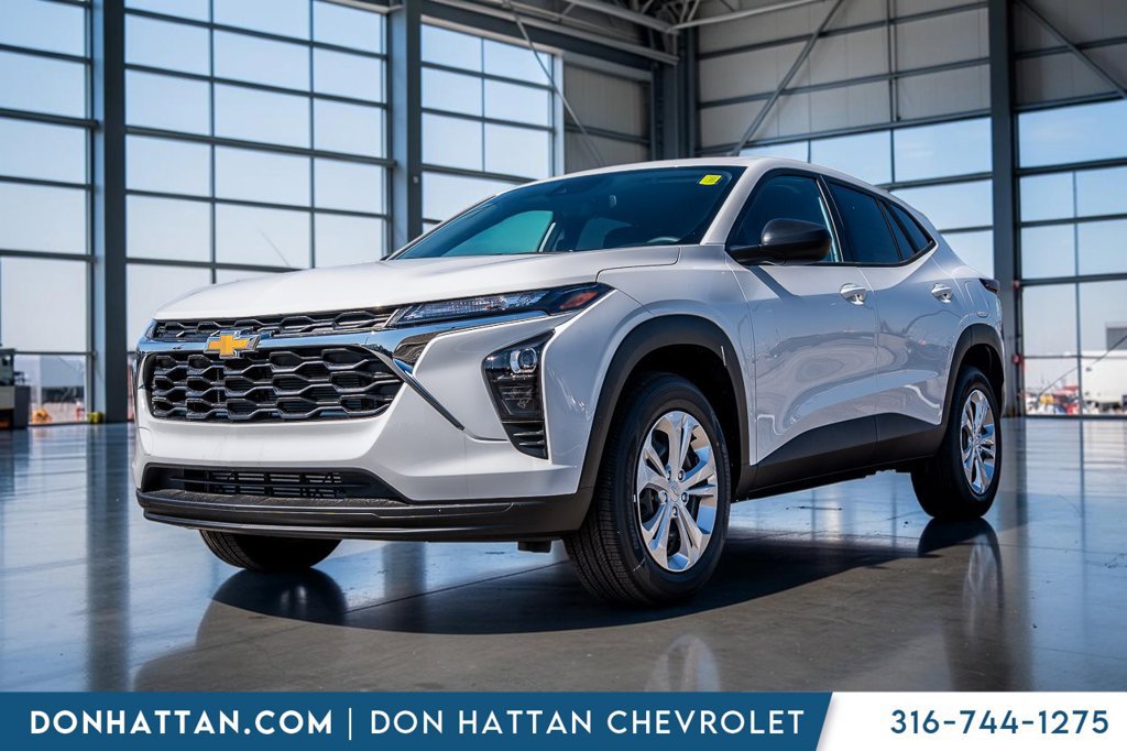 New 2026 Chevrolet Trax LS FWD image 1