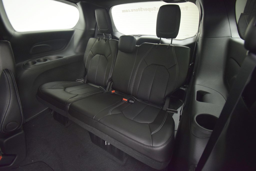 New 2027 Chrysler Pacifica Select AWD/4WD image 35