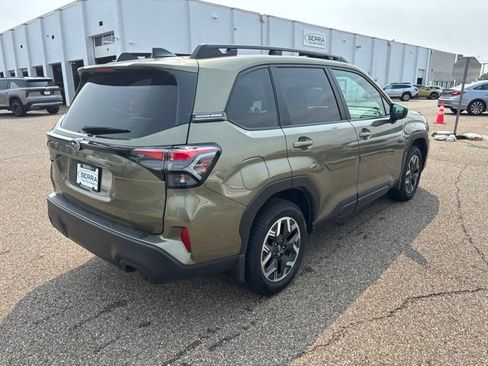 Used 2026 Subaru Forester Premium AWD/4WD image 3