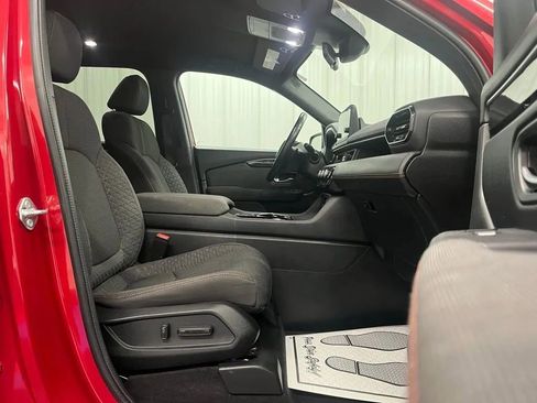 Used 2023 Honda Pilot Sport image 26