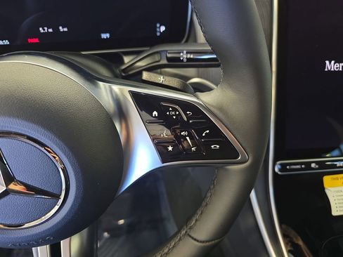 New 2026 Mercedes-Benz GLC 300 image 19