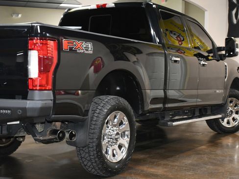 Used 2019 Ford F250 Lariat w/ Lariat Ultimate Package image 56