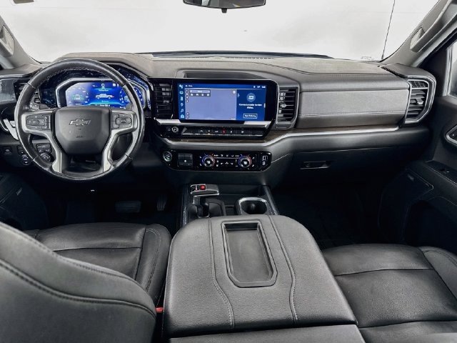 Used 2022 Chevrolet Silverado 1500 RST w/ Convenience Package II AWD/4WD image 26