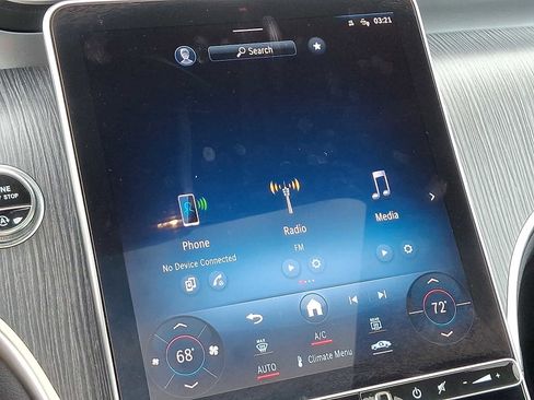 Used 2024 Mercedes-Benz GLC 300 4MATIC image 17