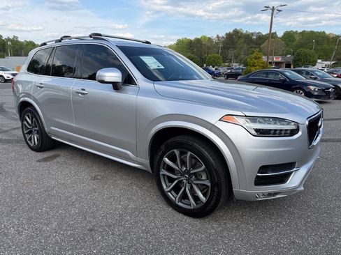 Used 2019 Volvo XC90 T6 Momentum w/ Protection Package Premier image 5