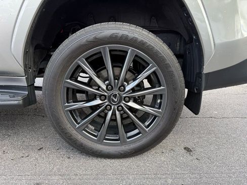 Used 2022 Lexus LX 600 F Sport image 28