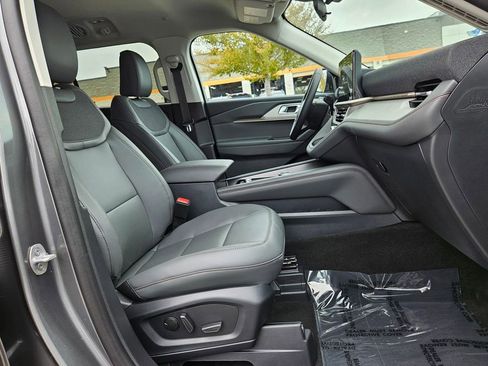 New 2026 Ford Explorer Active w/ Active Comfort Package image 34