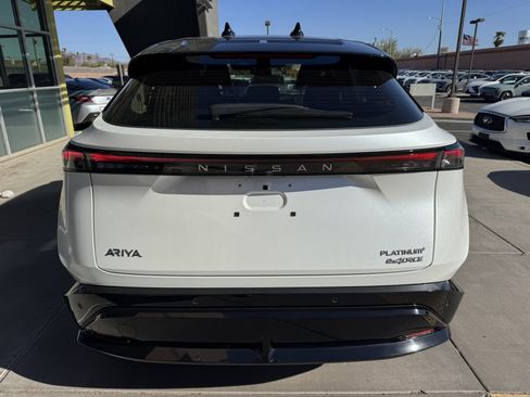 Used 2023 Nissan Ariya image 13