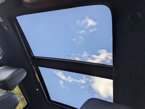 Used 2021 Jeep Grand Cherokee Limited w/ Luxury Group II image 21