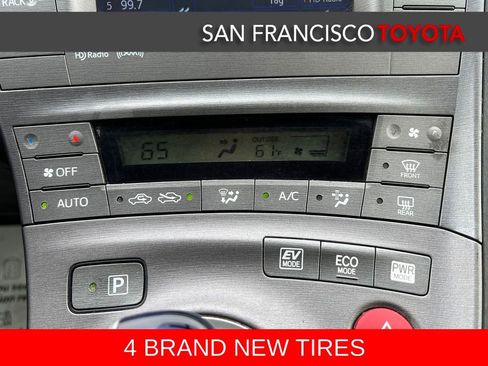 Used 2012 Toyota Prius Three FWD image 23