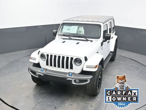 Used 2023 Jeep Wrangler Unlimited Sahara w/ Cold Weather Group image 48