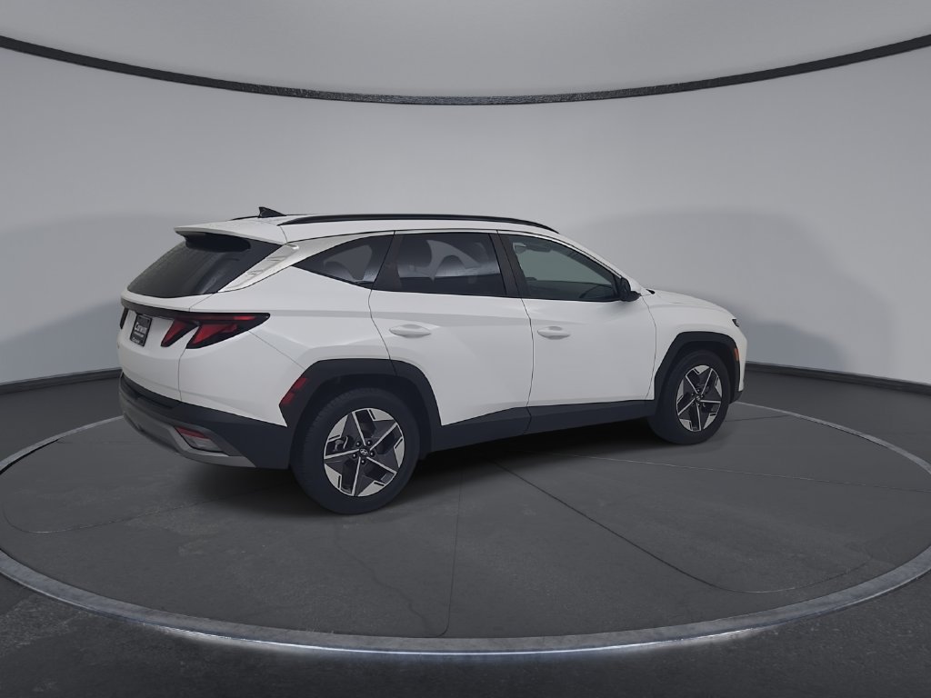 Used 2025 Hyundai Tucson SEL FWD image 18