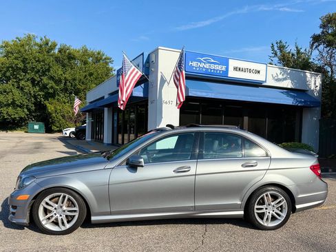 Used 2013 Mercedes-Benz C 300 4MATIC Sedan w/ Multimedia Pkg image 11