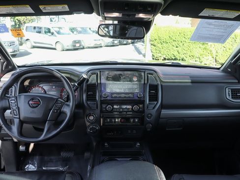Used 2021 Nissan Titan PRO-4X w/ Pro-4x Convenience Package image 30