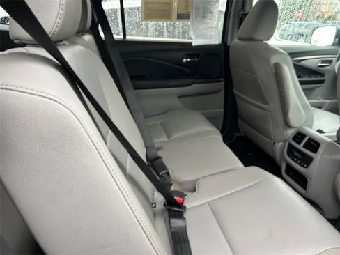 Used 2018 Honda Pilot EX-L image 22
