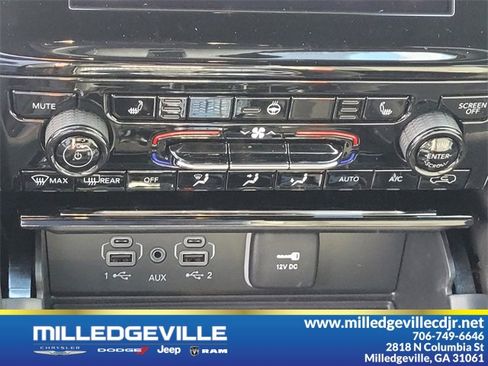 New 2024 Jeep Grand Cherokee L Altitude image 22