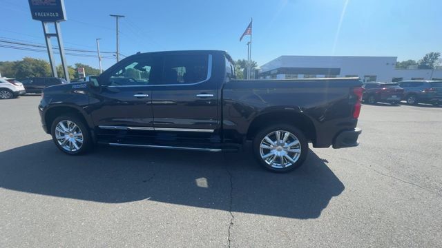 Used 2024 Chevrolet Silverado 1500 High Country w/ Technology Package AWD/4WD image 5