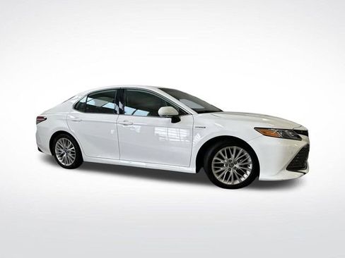 Used 2020 Toyota Camry XLE w/ Driver Assist Package image 38
