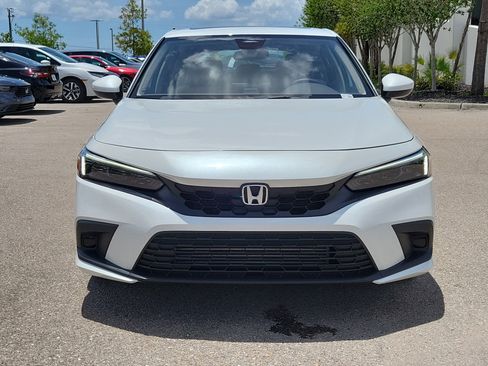 Used 2024 Honda Civic EX-L image 2
