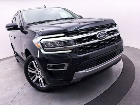 Used 2024 Ford Expedition Limited RWD image 9