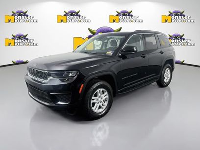 Used 2023 Jeep Grand Cherokee Laredo