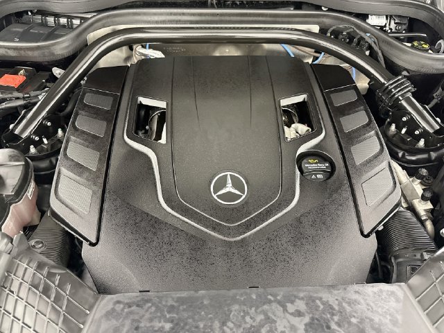 Used 2023 Mercedes-Benz G 550 image 32