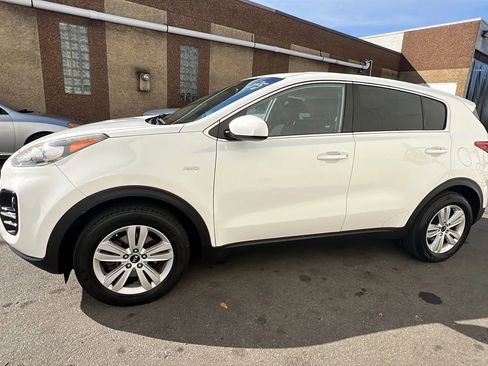 Used 2017 Kia Sportage LX image 8
