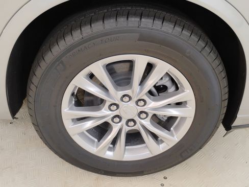 New 2025 Cadillac XT6 Luxury image 22