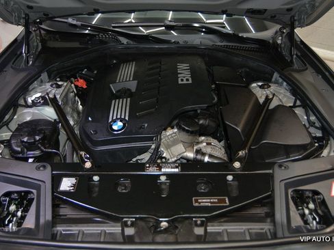 Used 2011 BMW 528i Sedan image 34