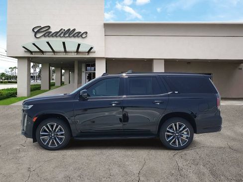 Used 2024 Cadillac Escalade Sport AWD/4WD image 2